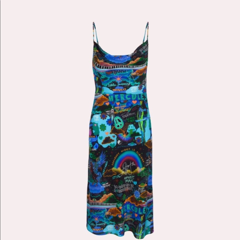 Realisation par Elton john collab Levon dress!!